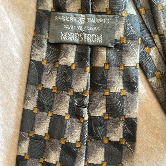 Nordstrom’s Robert Talbot silk tie in dark browns/black geometric pattern - Picture 2 of 7